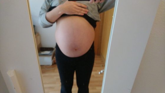 妊娠38週5日　お腹　不育症　写真　正面
